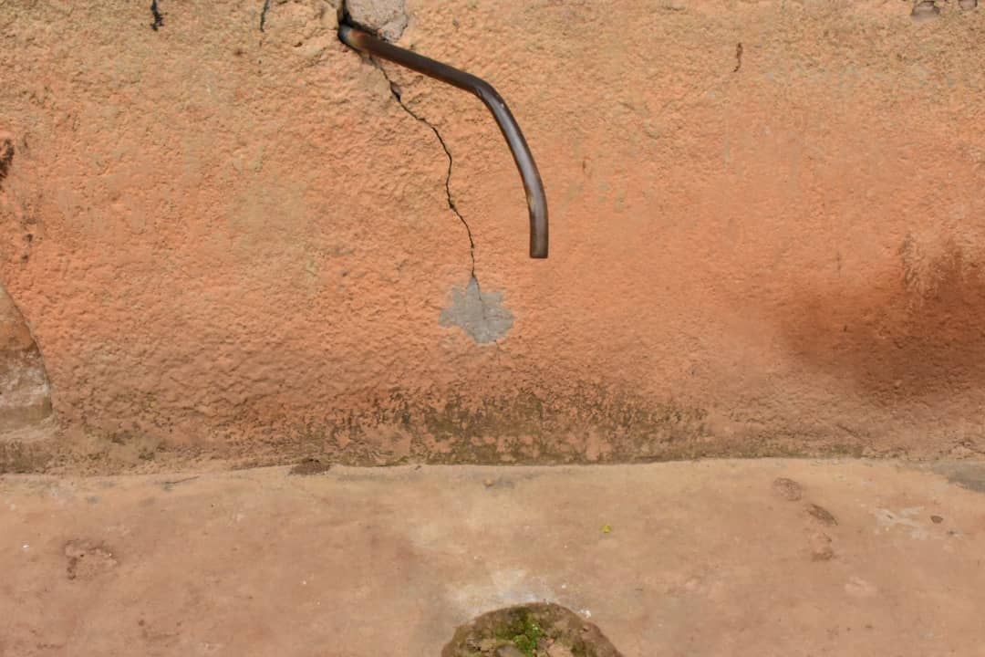 Ibura ry’amazi muri Rwamagana, imwe mu mbogamizi mu guhangana na coronavirus