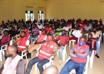 Rukomo: Abamotari ntibavuga rumwe n’inzego z’ibanze na Polisi ku kibazo cyo kwambutsa magendu iva Uganda