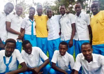 Icyatumye abanyeshuri b’i Gakoni bigaragambya bikanabaviramo gufunga ishuri