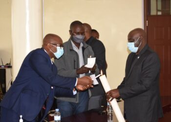 Hibutswe abari abakozi ba Leta bishwe muri Jenoside bakoraga  mu byahujwe bikaba Intara y’Iburasirazuba