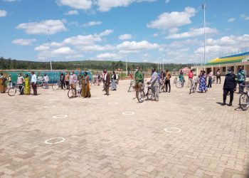 Nta mwana w’umuswa ubaho! Meya Nambaje asaba abarimu kwigishanya urukundo