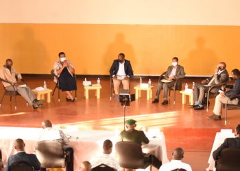 Iburasirazuba: Bashashe inzobe baganira ku kibazo cy’uko bafite inka nyinshi zidatanga umukamo mwinshi