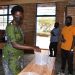 Gatsibo: Abaturage bishimiye ko ingamba zo kurwanya COVID-19 zorohejwe bakitorera abayobozi