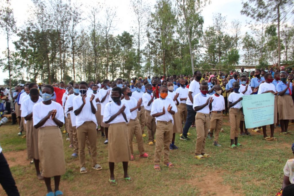 Bugesera: Ubuyobozi bwakanguriye ababyeyi kwita ku bana bakabaha ...