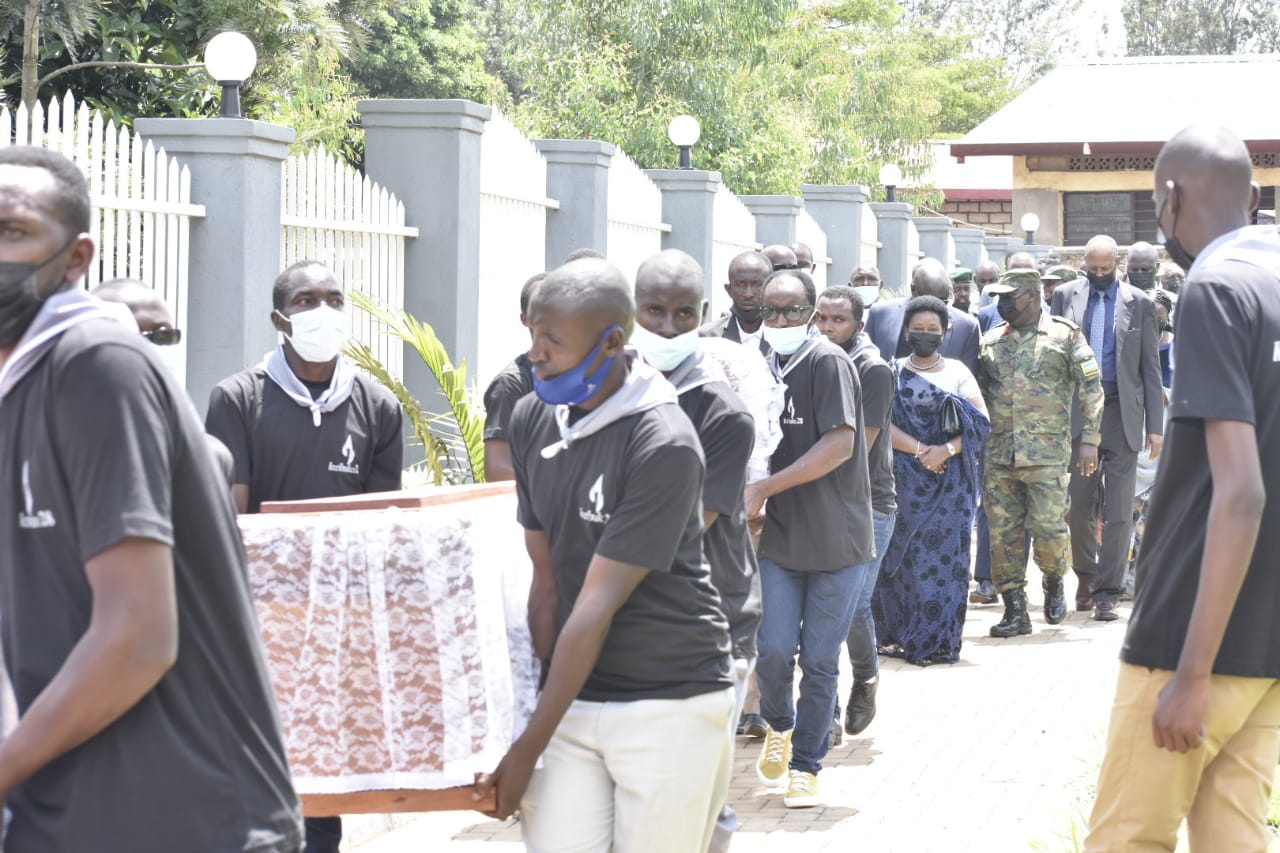 Kiziguro: Imibiri ine y’abazize Jenoside yakorewe Abatutsi yashyinguwe ...
