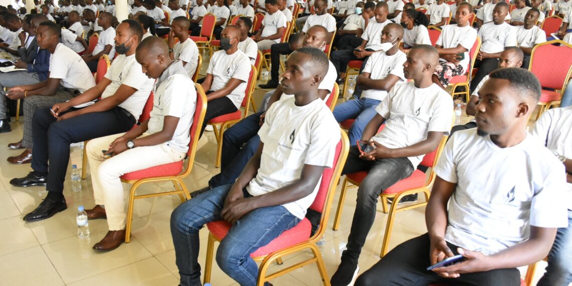 Urubyiruko rwo mu turere twa Nyagatare, Kayonza na Gatsibo mu gikorwa cyo kwibuka urubyiruko rwishwe muri Jenoside yakorewe Abatutsi mu 1994