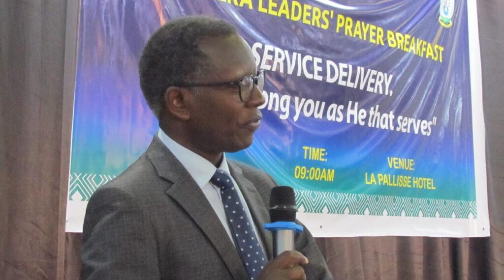 Pasiteri Antoine Rutayisire yasabye abayobozi kujya bajya inama n’abaturage