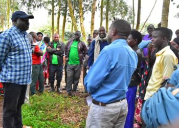 Kayonza: Abaturage bagejeje kuri Guverineri  ikibazo cy’ubutaka bwabo bumaze imyaka itanu bwararengewe n’amazi