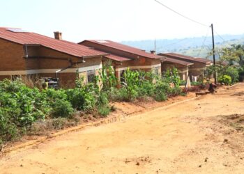 Kayonza: Abaturage bibukijwe ko bakwiye kwita ku bikorwaremezo bahawe