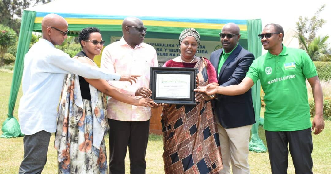 Iburasirazuba: Gatsibo yaje ku isonga mu kwesa imihigo y’Inkomezabigwi ...