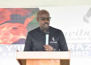 Gatsibo: Kwibuka Jenoside yakorewe Abatutsi bikwiye guhora ari ubuzima bwacu_Meya Gasana