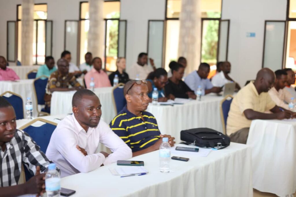 Rwamagana: Bihaye intego yo gukura mu bukene imiryango 4000 mu myaka ...