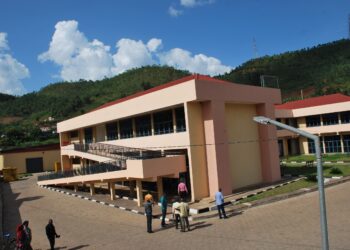 Barifuza ko isoko nyambukiranya mipaka rya Rusumo ryabyazwa umusaruro