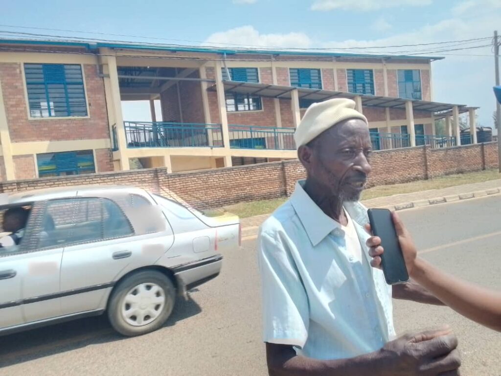 Nyagatare: Abageze mu zabukuru barishimira ko bafashijwe gutora ...