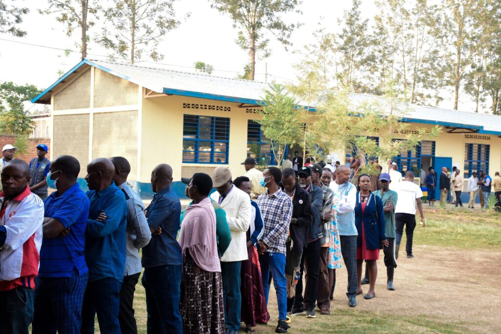 Nyagatare: Abageze mu zabukuru barishimira ko bafashijwe gutora ...