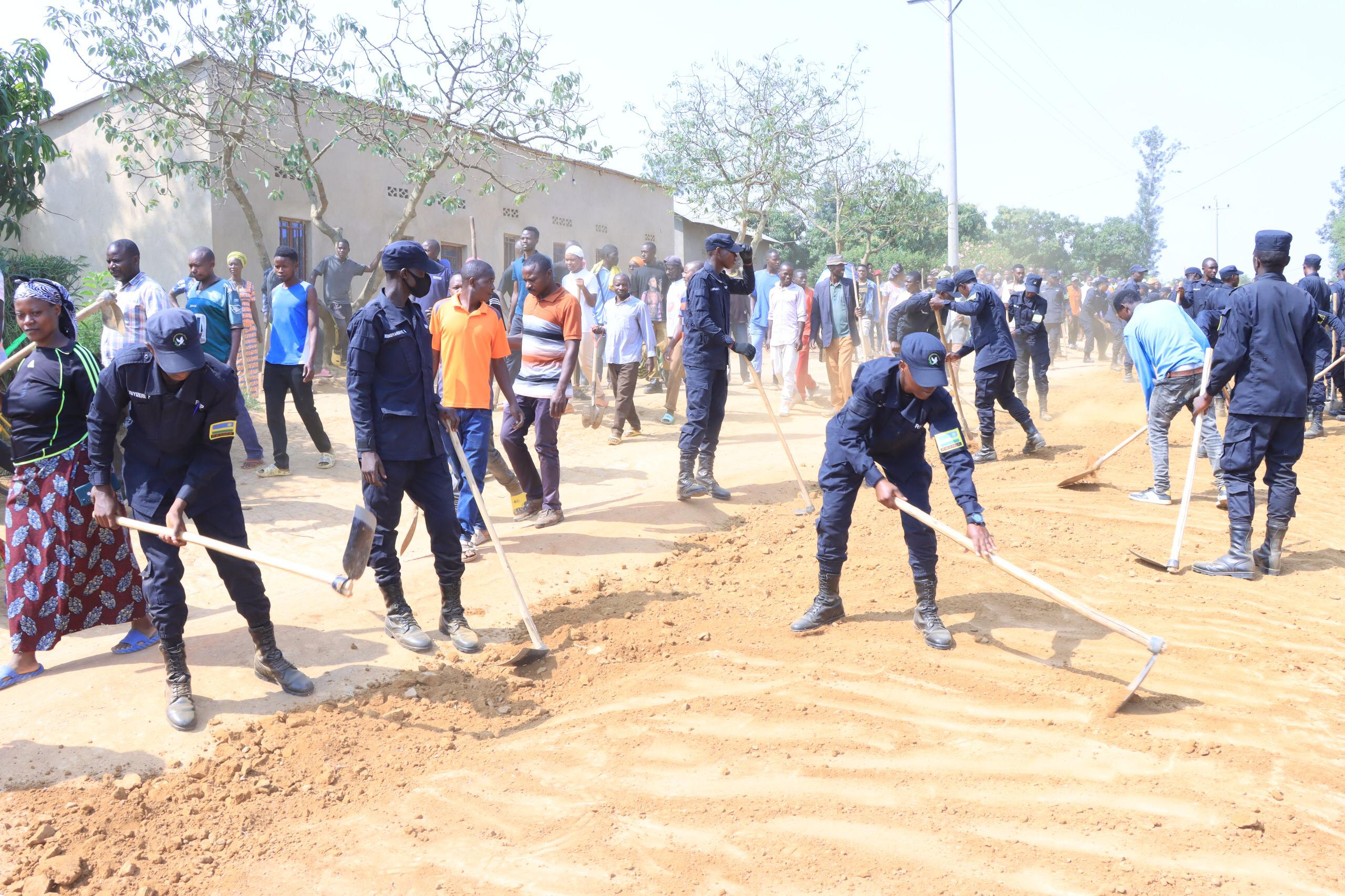 Bugesera: Umuhanda wa Mayange-Gakamba wasanwe – MUHAZI YACU
