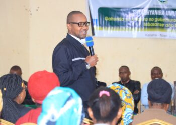 Abakorera ubuhinzi mu cyanya cyuhirwa cya Nasho bahawe umukoro wo kukibungabunga