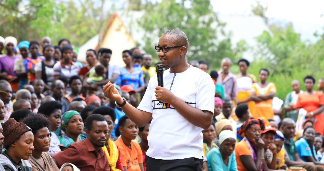 Kirehe: Abaturage baragirwa inama yo kuzirika ibisenge bakumira ibiza ...