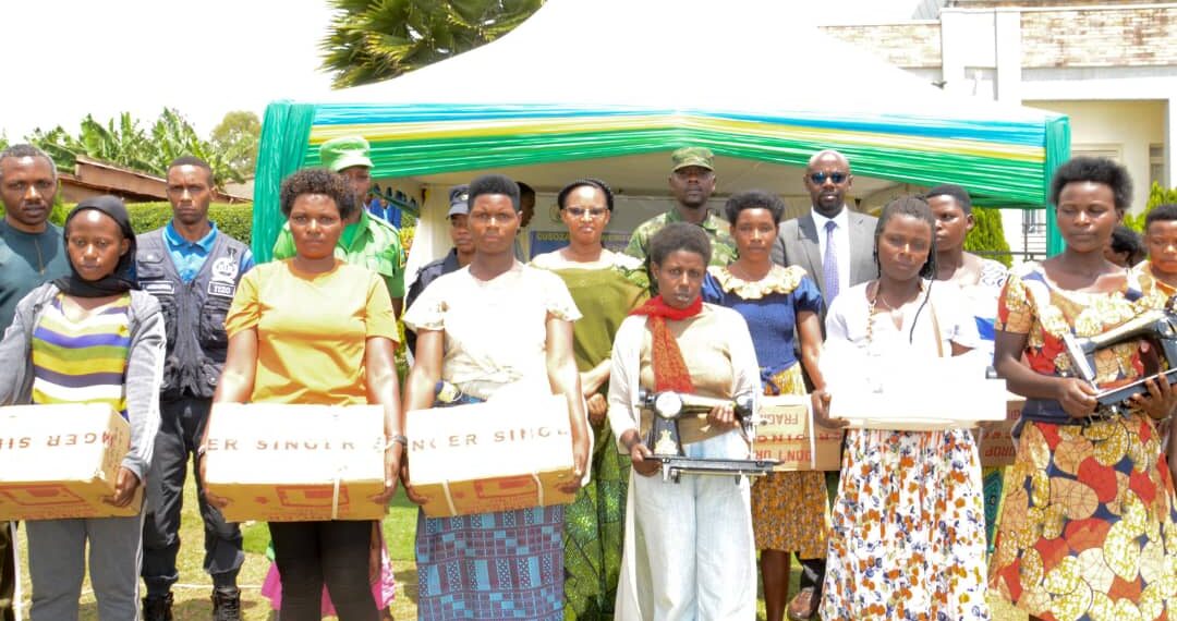 Gatsibo: Ubuyobozi busaba ababyeyi kudatererana abangavu babyaye ...