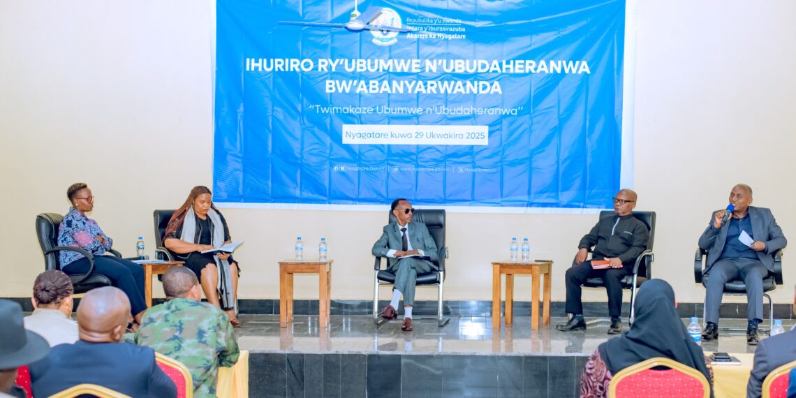 Hakozwe ikiganiro nyunguranabitekerezo ku cyakorwa ngo himakazwe ihame ry'ubumwe n'ubudaheranwa
