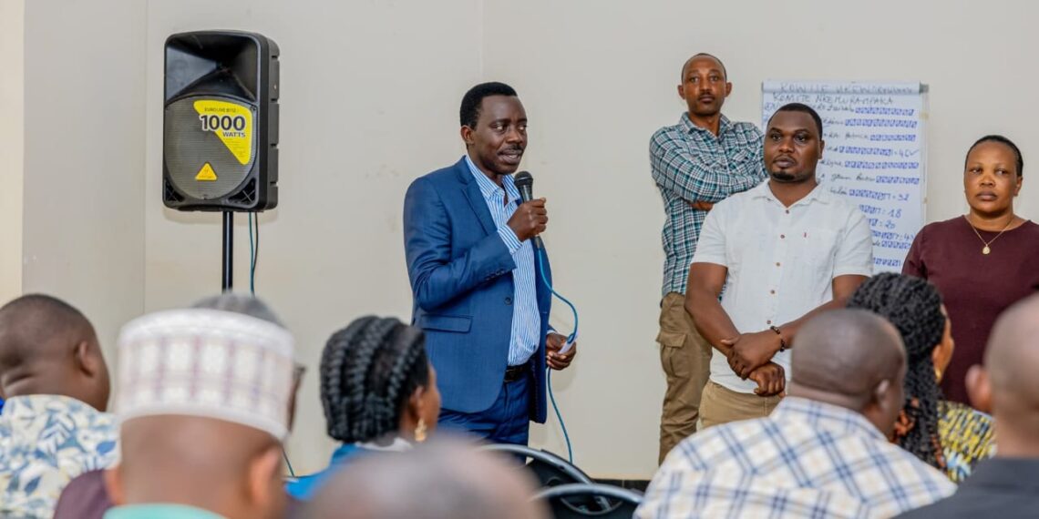 Kubaka isoko rya Nyakarambi no kuvugurura umujyi biri mu ntego za ...