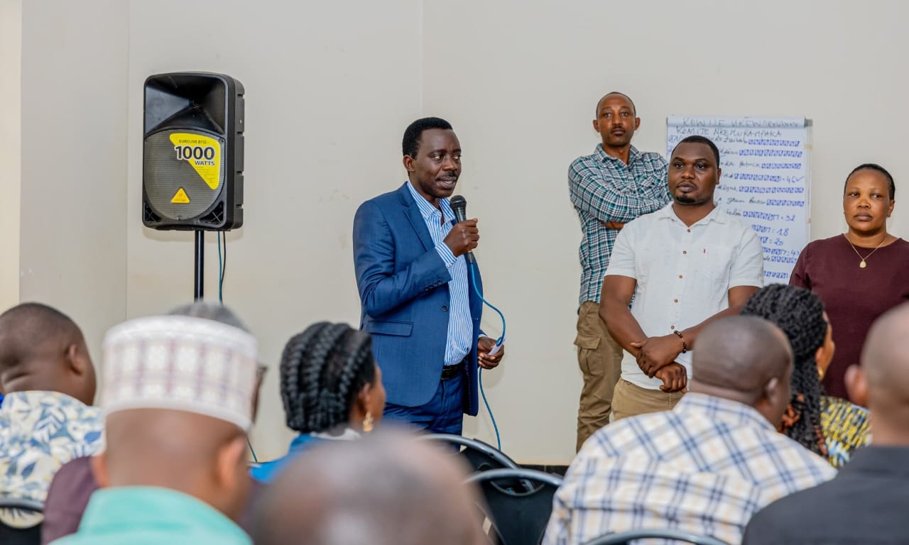Kubaka isoko rya Nyakarambi no kuvugurura umujyi biri mu ntego za ...