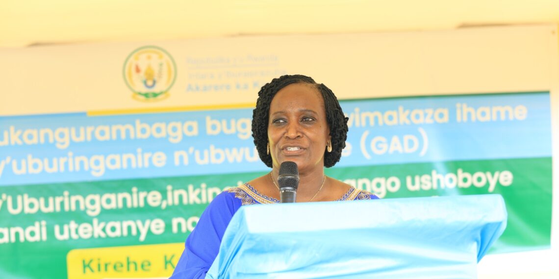 Uwimana Consolee, Minisitiri w'uburinganire n'iterambere ry'umuryango