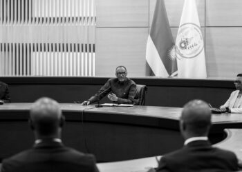 Iyo ukoreye neza Igihugu inyungu ntabwo zigera ku bandi gusa zikagusiga- Perezida Kagame