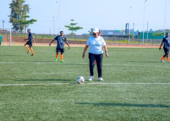 Abakozi b’Akarere ka Ngoma batsinze Abanyamakuru bakorera i Burasirazuba