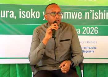 Nta ruganda na rumwe wavuga ngo rwo twasanze rwujuje ibisabwa, zose zirafunze-Meya Mutabazi ku nganda 13 zafunzwe 
