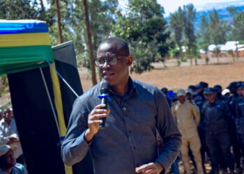 Nta muntu wishwe no kuba atanywa inzoga – Minisitiri Habimana Dominique