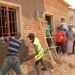 Bugesera: Umuganda w’urubyiruko wibanze ku kubakira inzu abaturage batishoboye