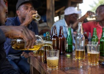 Kirehe: Abaturage 46 boherejwe kwa muganga kubera kubatwa n’inzoga